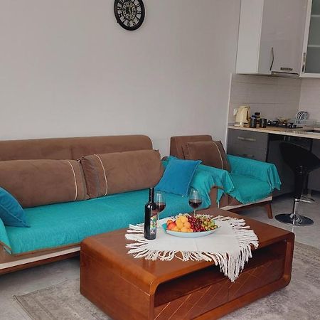 Irakli Sweet Home Батуми Екстериор снимка