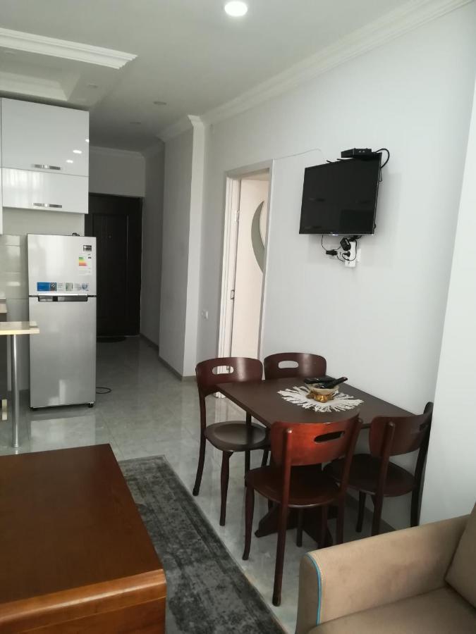 Irakli Sweet Home Батуми Екстериор снимка