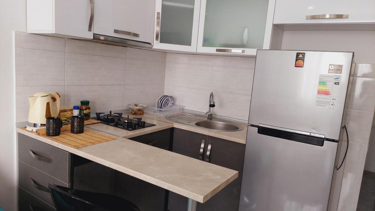 Irakli Sweet Home Батуми Екстериор снимка